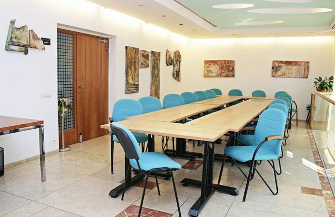 Hotel Maxim Svätý Jur Εξωτερικό φωτογραφία