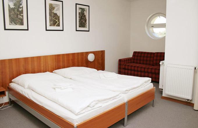 Hotel Maxim Svätý Jur Εξωτερικό φωτογραφία