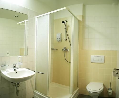 Hotel Maxim Svätý Jur Εξωτερικό φωτογραφία